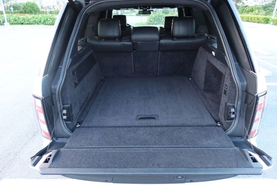 2016 Land Rover Range Rover L405 - Image 16 of 24