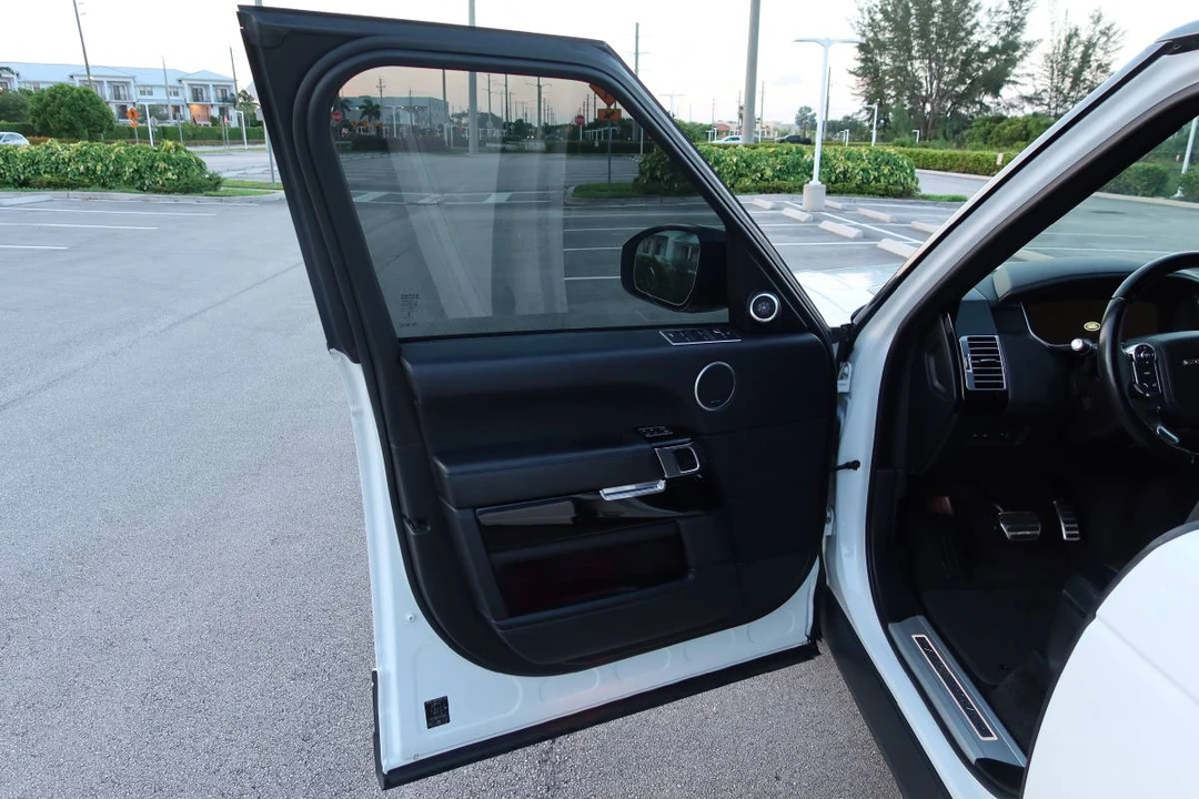 2016 Land Rover Range Rover L405 - Image 21 of 24