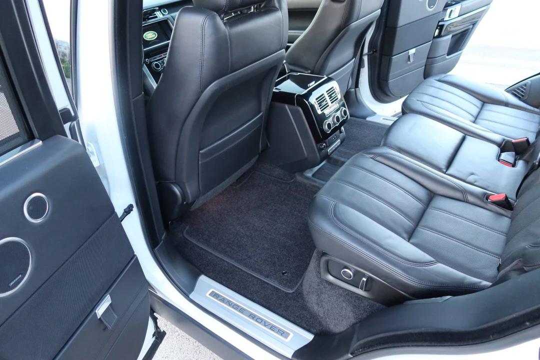2016 Land Rover Range Rover L405 - Image 14 of 24