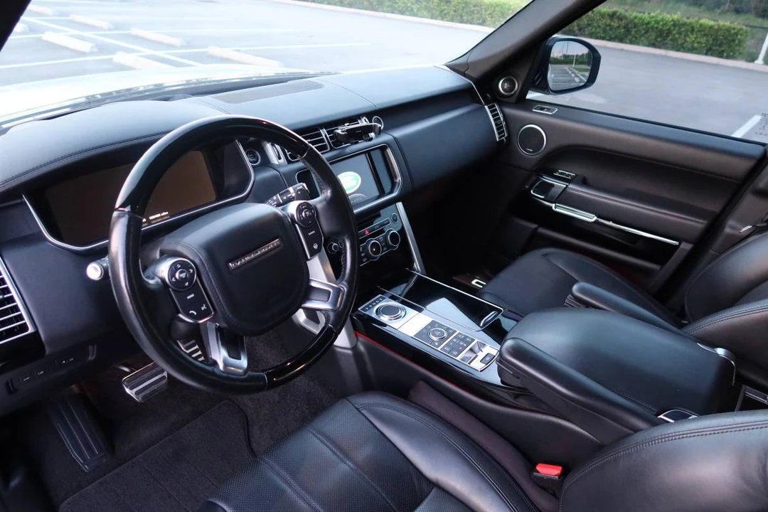 2016 Land Rover Range Rover L405 - Image 10 of 24