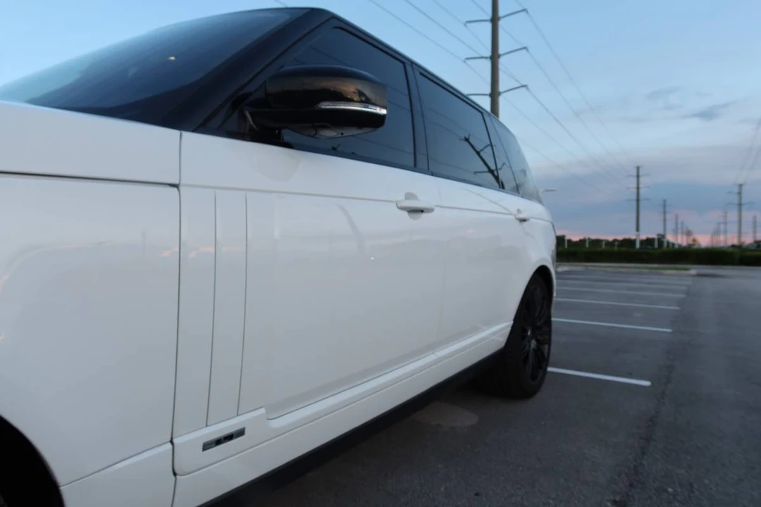 2016 Land Rover Range Rover L405 - Image 19 of 24