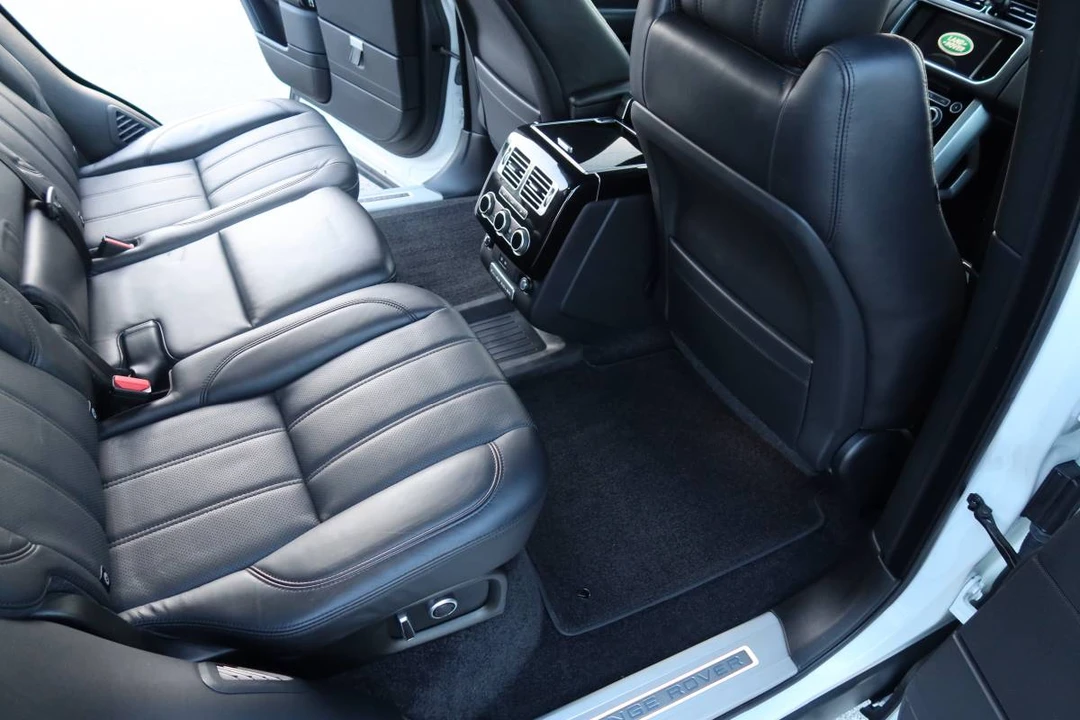 2016 Land Rover Range Rover L405 - Image 15 of 24