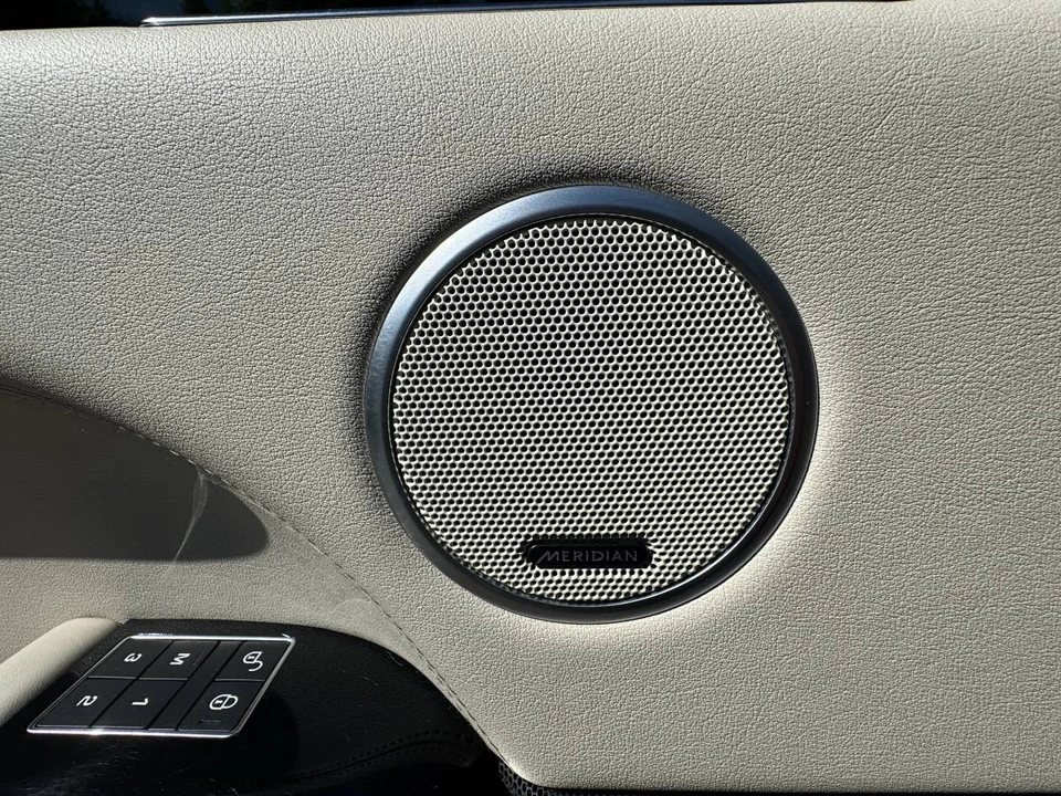 2016 Land Rover Range Rover L405 - Image 7 of 9
