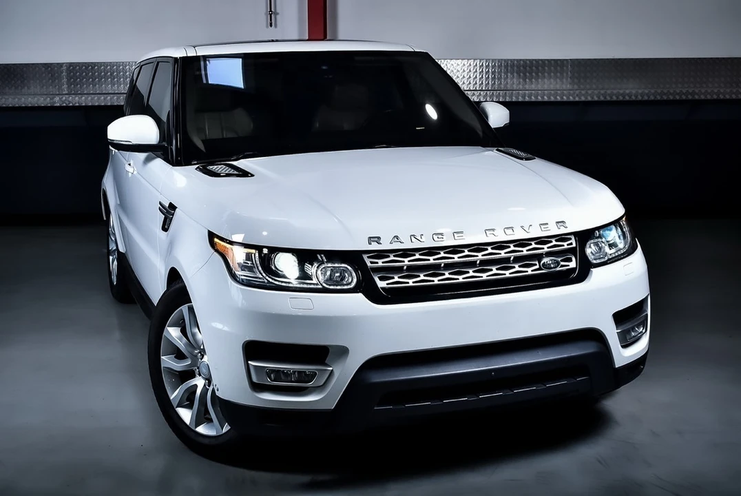 2016 Land Rover Range Rover L405 - Image 7 of 30
