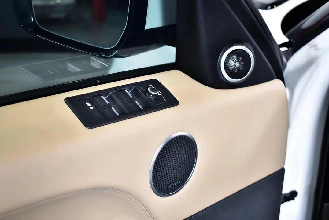 2016 Land Rover Range Rover L405 - Image 30 of 30