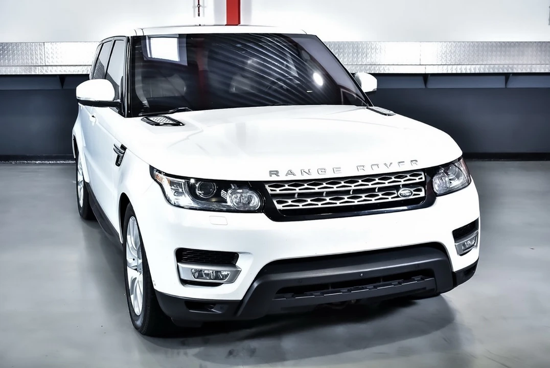 2016 Land Rover Range Rover L405 - Image 6 of 30