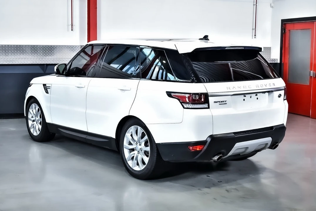 2016 Land Rover Range Rover L405 - Image 21 of 30