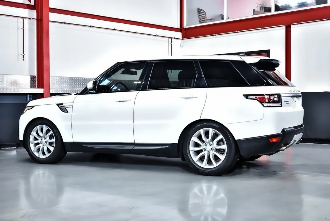 2016 Land Rover Range Rover L405 - Image 24 of 30