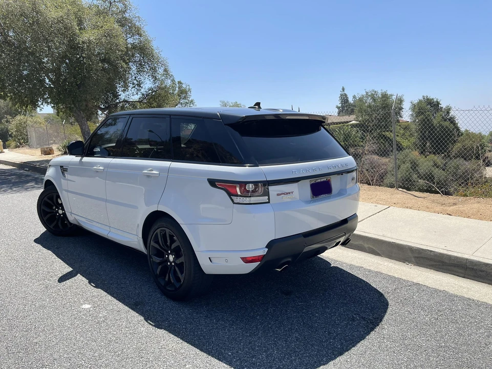 2016 Land Rover Range Rover Sport L494 - Image 9 of 31
