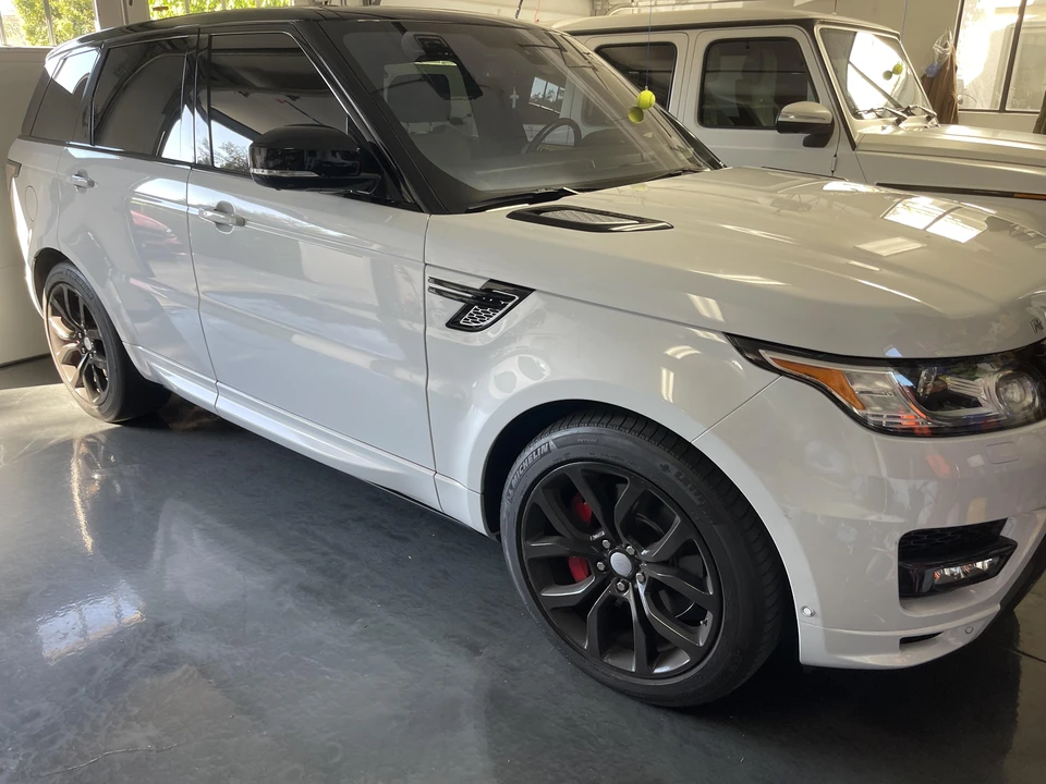 2016 Land Rover Range Rover Sport L494 - Image 13 of 31