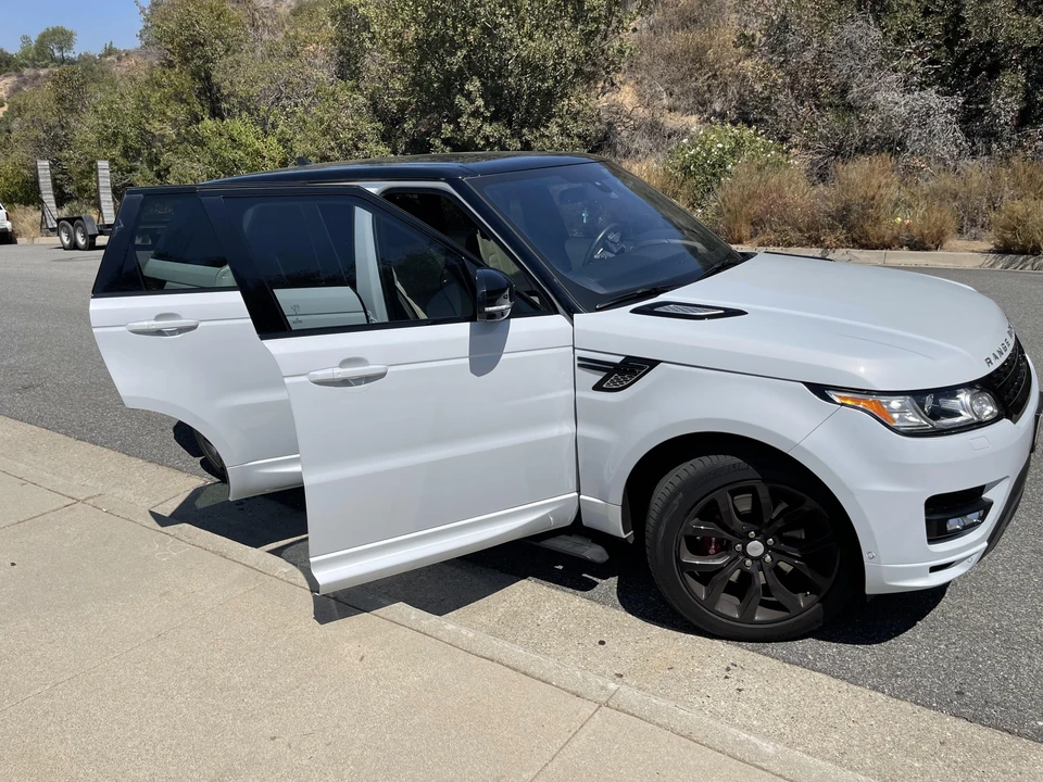 2016 Land Rover Range Rover Sport L494 - Image 19 of 31