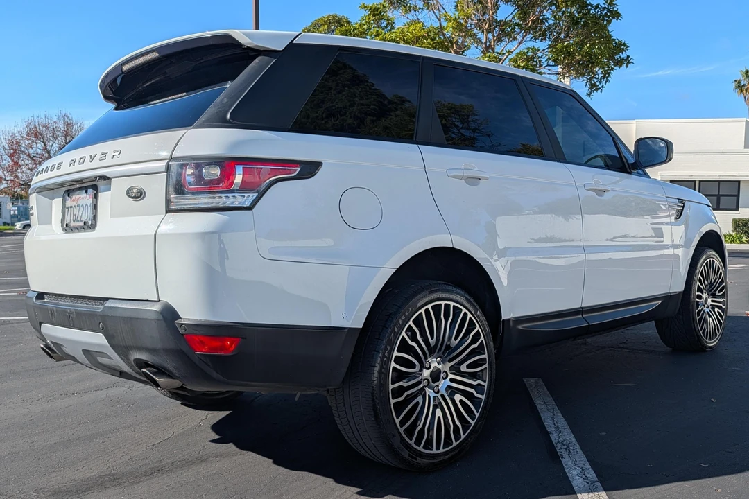 2016 Land Rover Range Rover Sport L494 - Image 4 of 31