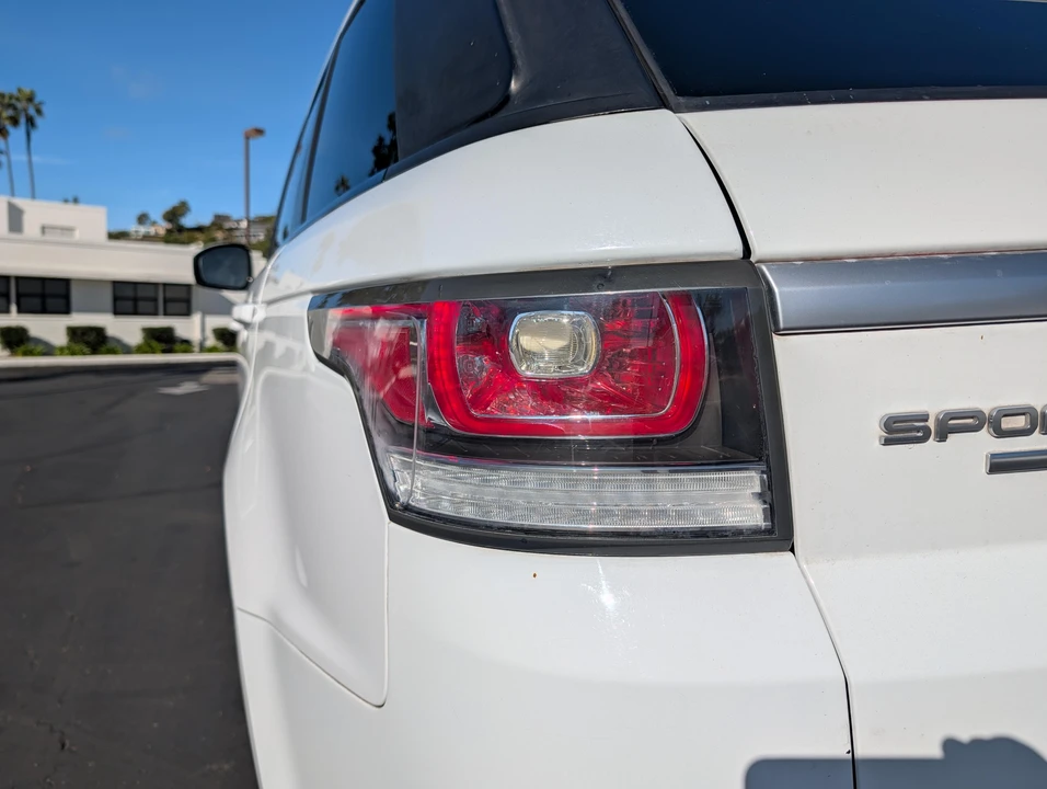 2016 Land Rover Range Rover Sport L494 - Image 12 of 31