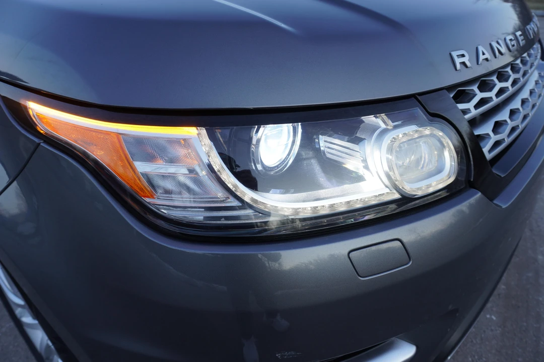 2016 Land Rover Range Rover Sport L494 - Image 12 of 31
