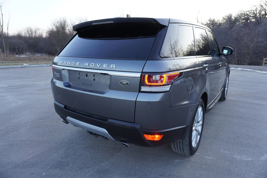 2016 Land Rover Range Rover Sport L494 - Image 9 of 31