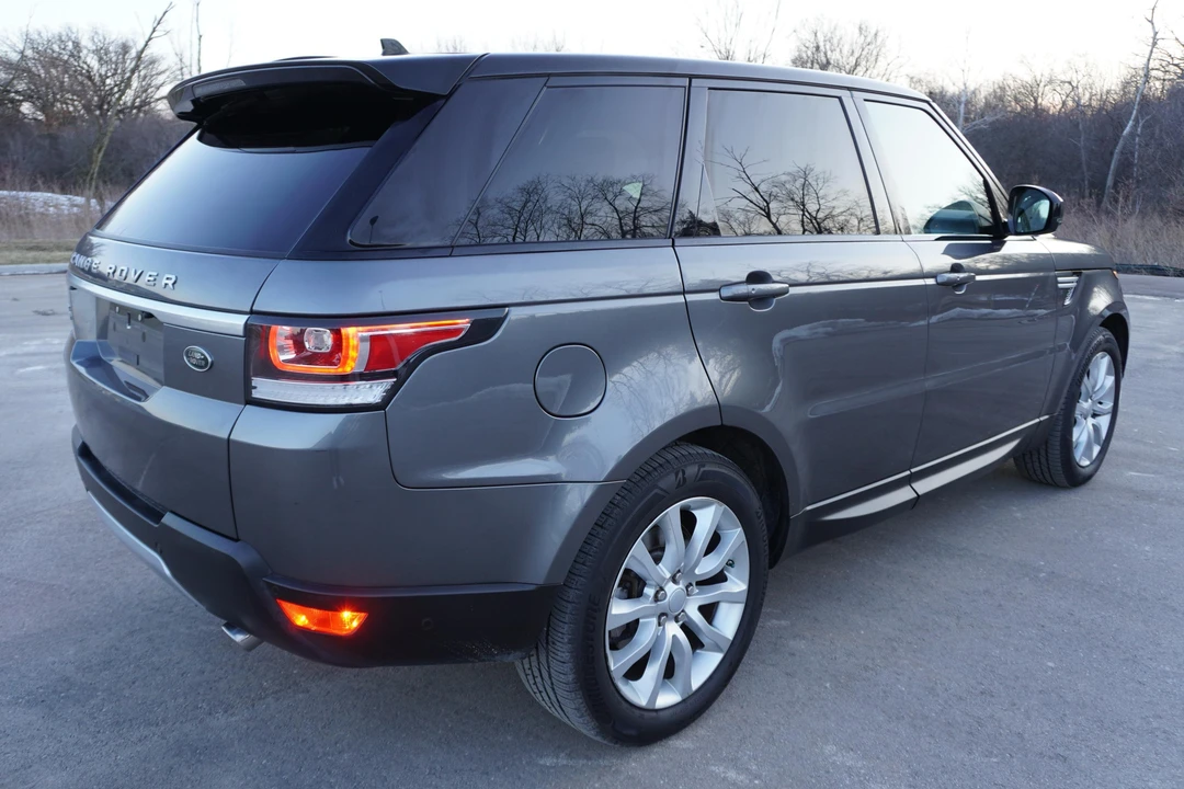 2016 Land Rover Range Rover Sport L494 - Image 4 of 31