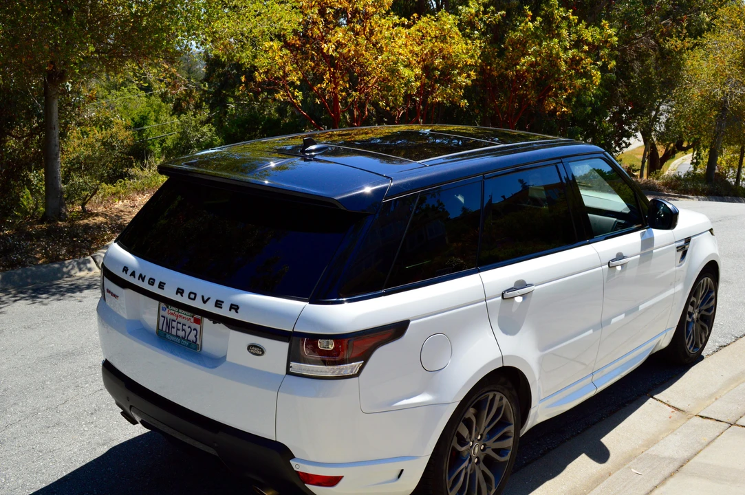2016 Land Rover Range Rover Sport L494 - Image 16 of 31