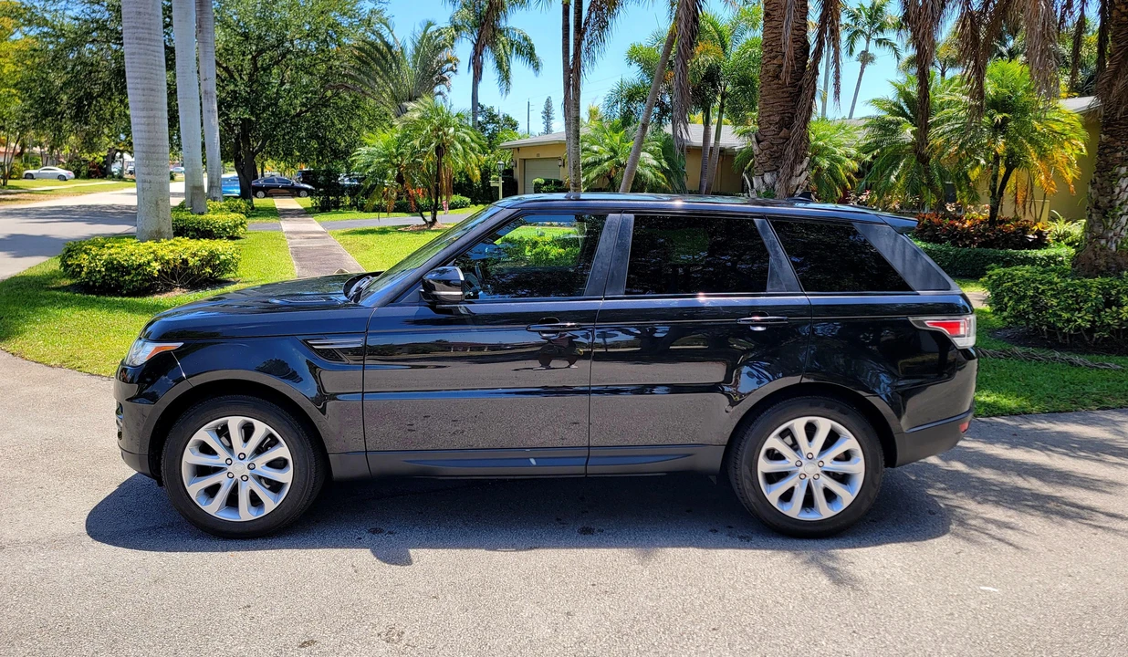 2016 Land Rover Range Rover Sport L494 - Image 13 of 31
