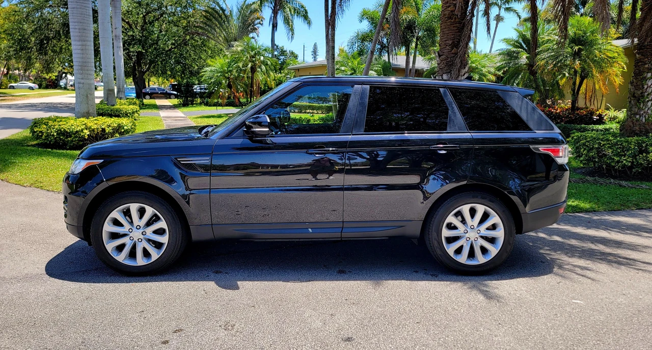 2016 Land Rover Range Rover Sport L494 - Image 12 of 31