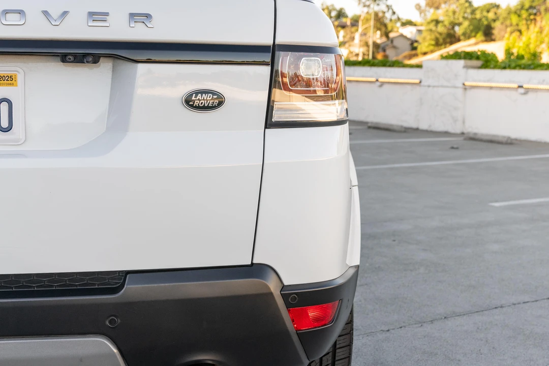 2016 Land Rover Range Rover Sport L494 - Image 19 of 31