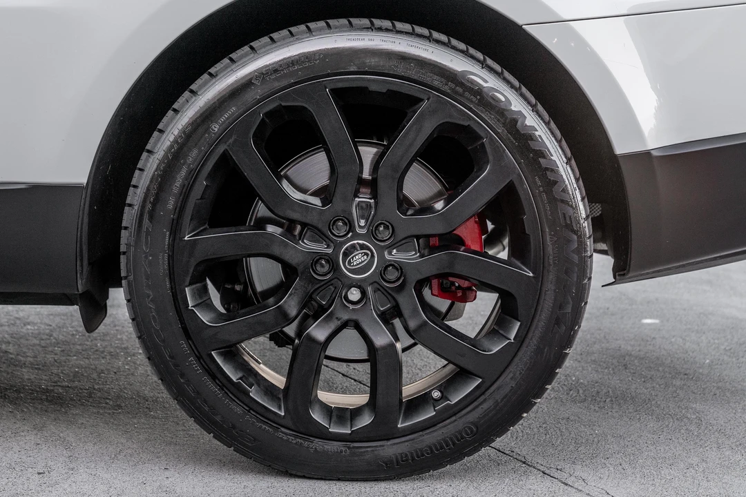 2016 Land Rover Range Rover Sport L494 - Image 26 of 31