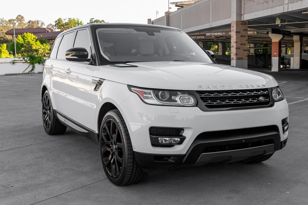 2016 Land Rover Range Rover Sport L494 - Image 8 of 31