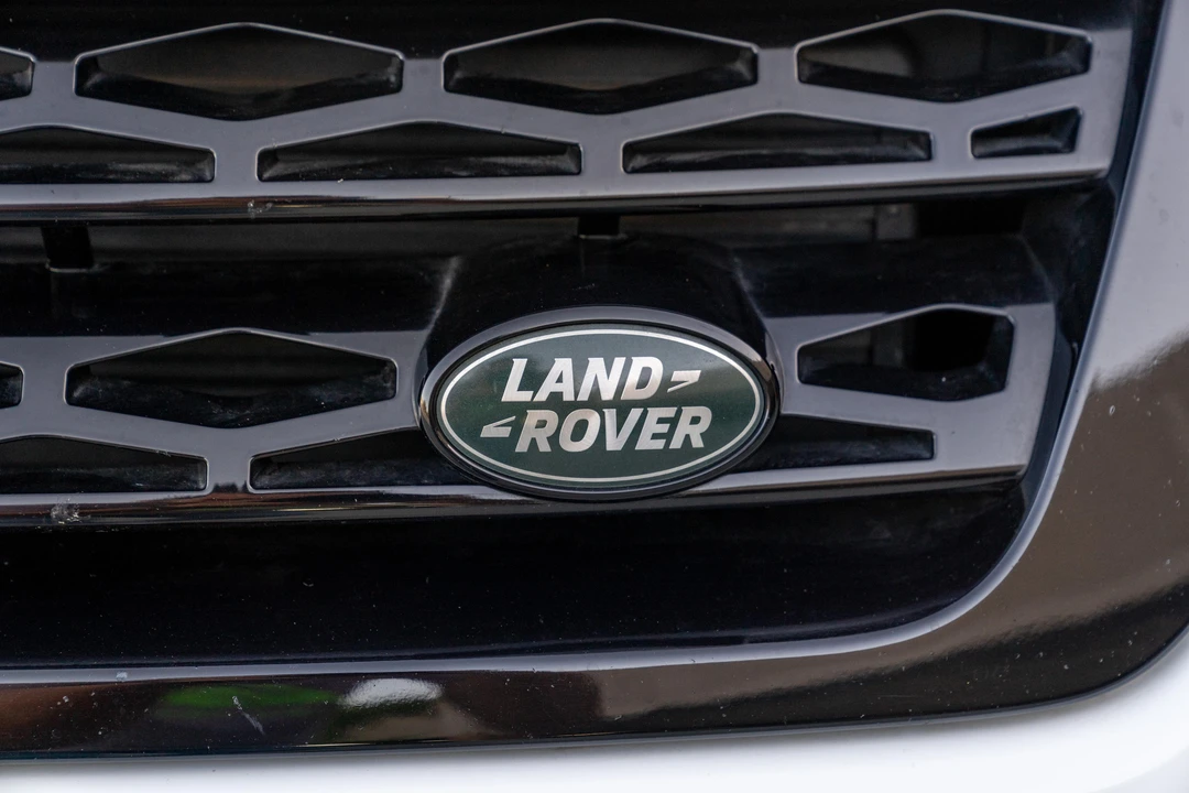 2016 Land Rover Range Rover Sport L494 - Image 11 of 31