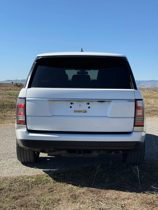 2016 Land Rover Range Rover L405 - Image 12 of 31