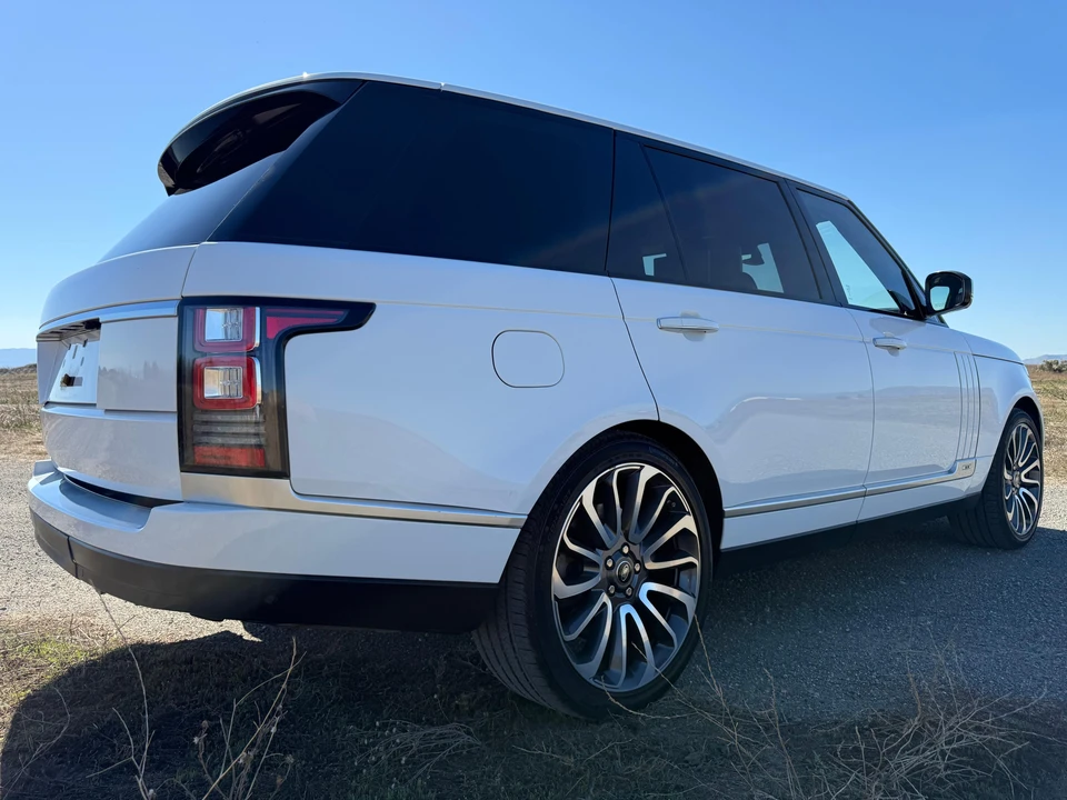 2016 Land Rover Range Rover L405 - Image 14 of 31