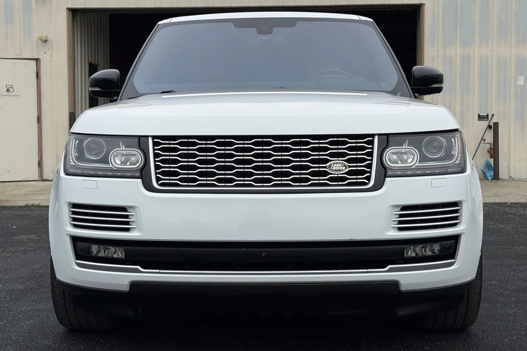 2016 Land Rover Range Rover L405 - Image 2 of 31