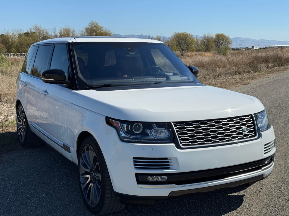 2016 Land Rover Range Rover L405 - Image 16 of 31