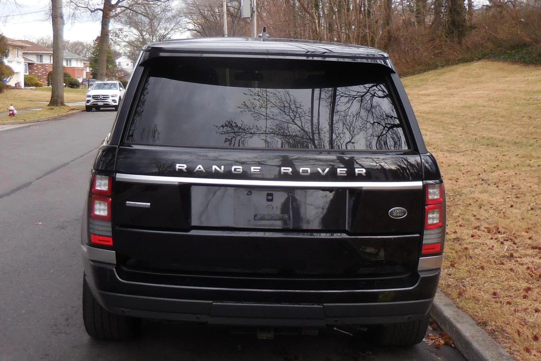 2016 Land Rover Range Rover L405 - Image 5 of 28