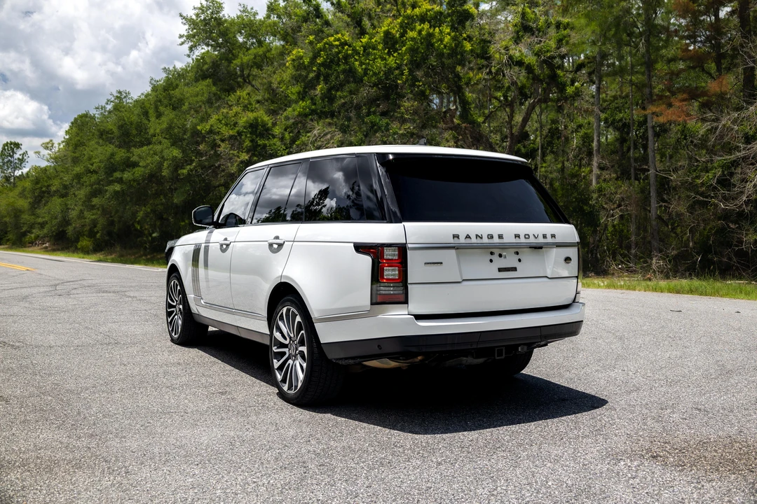 2016 Land Rover Range Rover L405 - Image 12 of 31