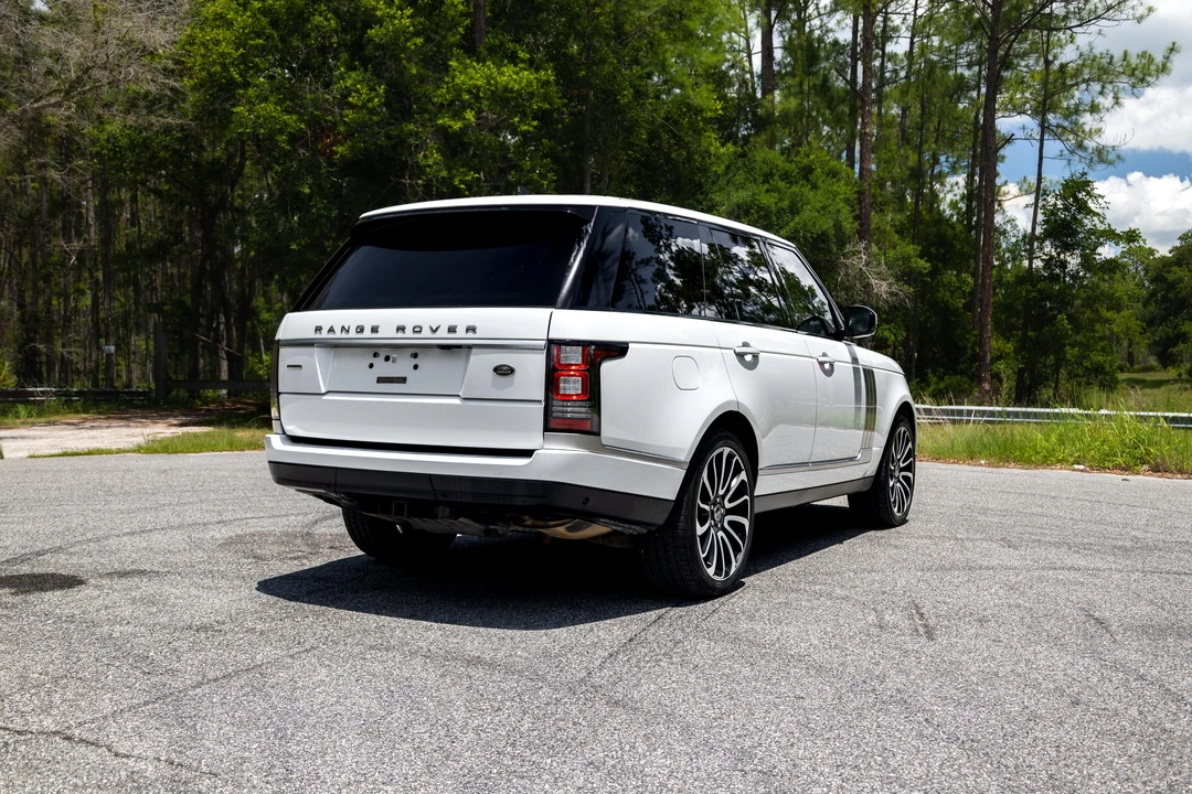 2016 Land Rover Range Rover L405 - Image 13 of 31