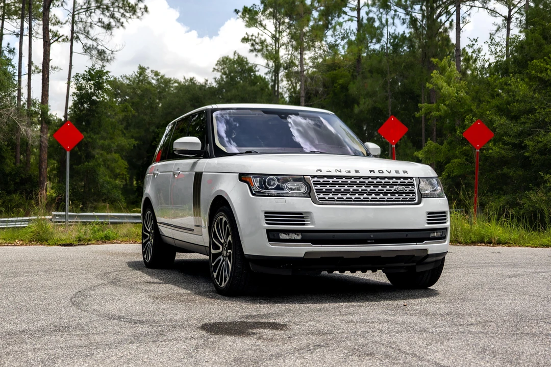 2016 Land Rover Range Rover L405 - Image 19 of 31