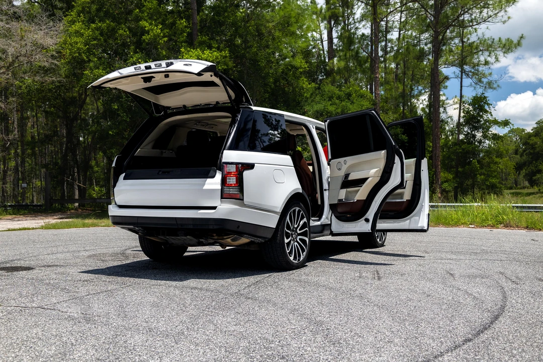2016 Land Rover Range Rover L405 - Image 25 of 31