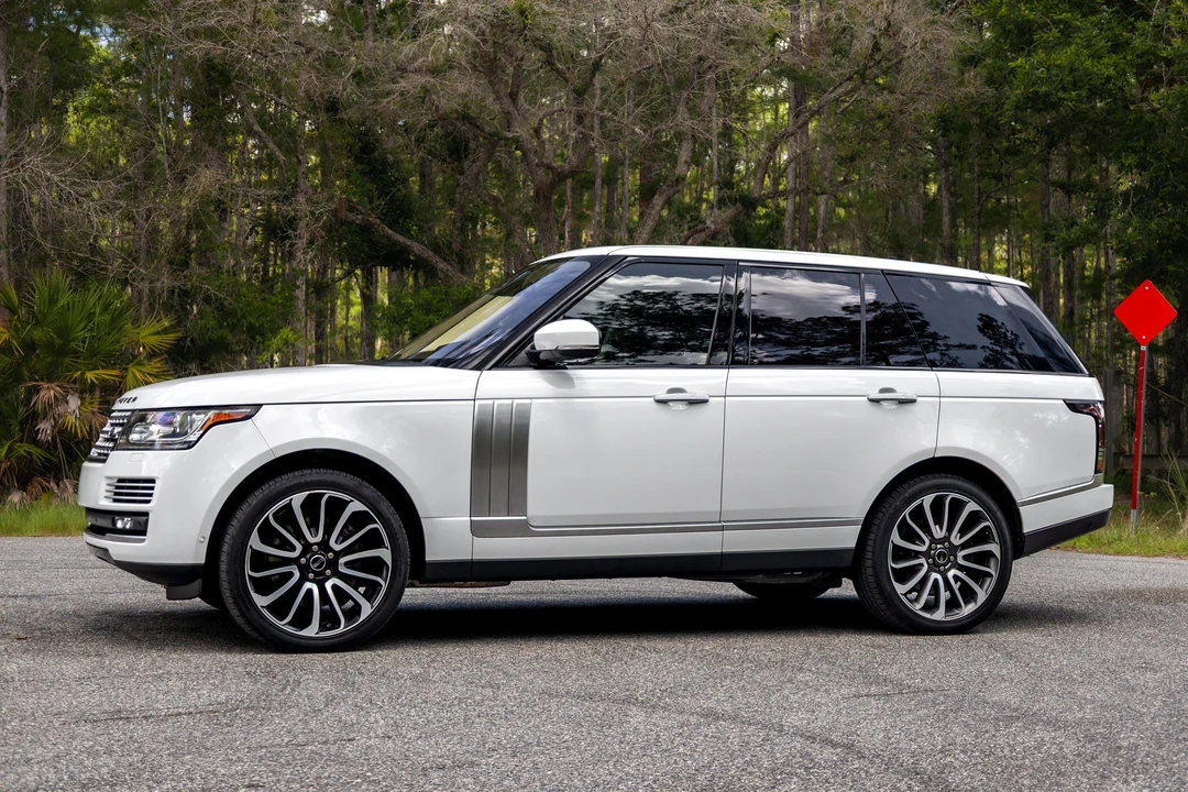 2016 Land Rover Range Rover L405 - Image 9 of 31