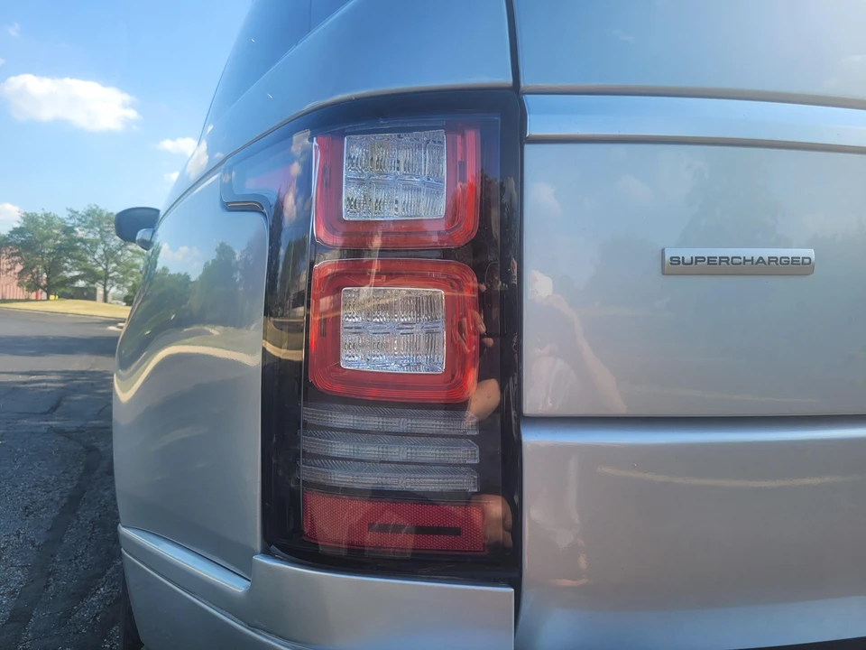 2016 Land Rover Range Rover L405 - Image 24 of 31