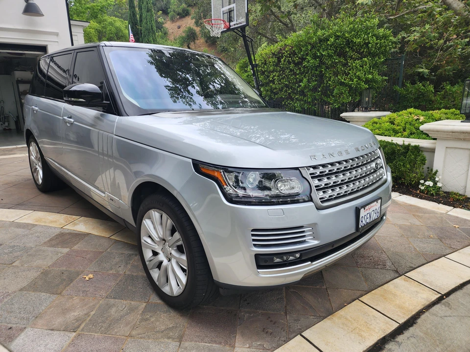 2016 Land Rover Range Rover L405 - Image 12 of 31