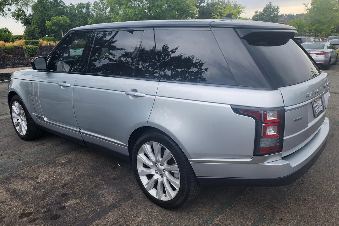 2016 Land Rover Range Rover L405 - Image 4 of 31