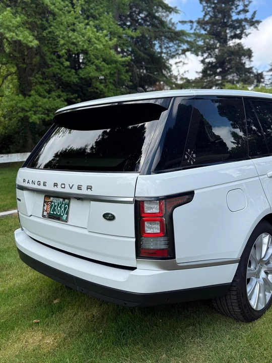 2016 Land Rover Range Rover L405 - Image 20 of 31