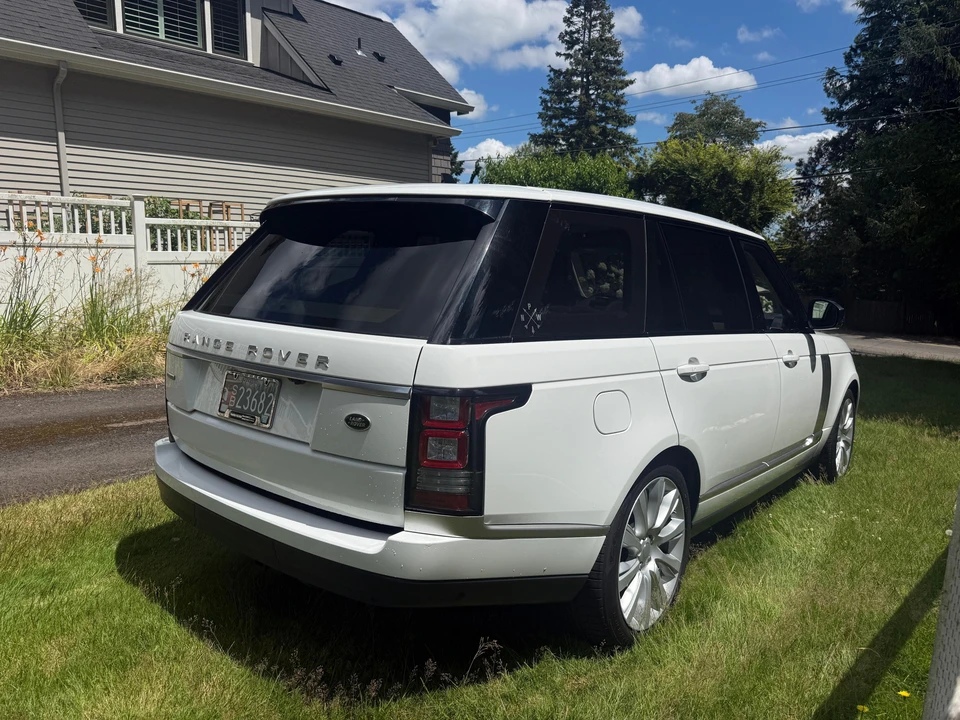 2016 Land Rover Range Rover L405 - Image 12 of 31