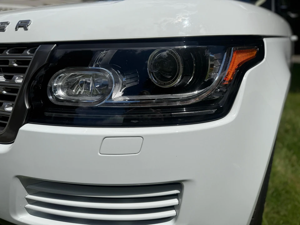 2016 Land Rover Range Rover L405 - Image 17 of 31