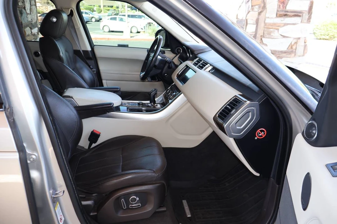 2016 Land Rover Range Rover L405 - Image 11 of 15