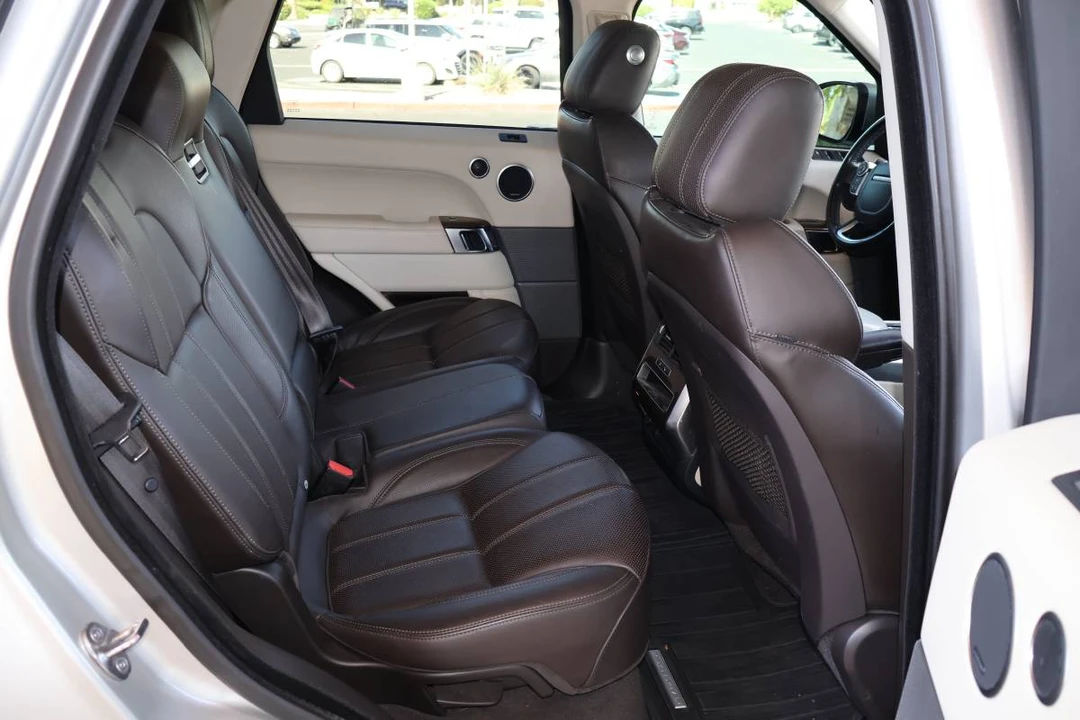 2016 Land Rover Range Rover L405 - Image 12 of 15