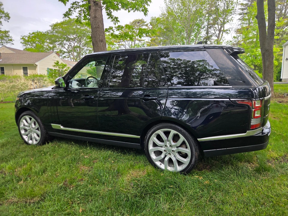 2016 Land Rover Range Rover L405 - Image 9 of 31