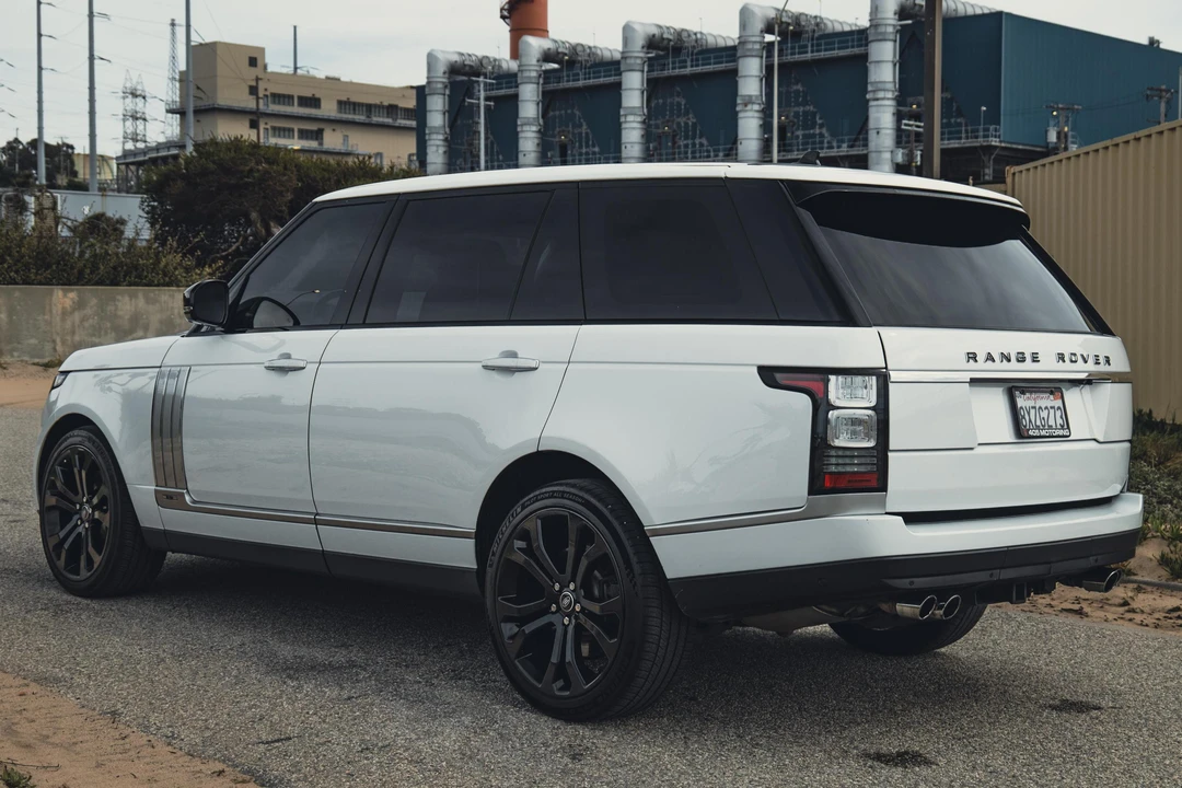 2016 Land Rover Range Rover L405 - Image 4 of 31