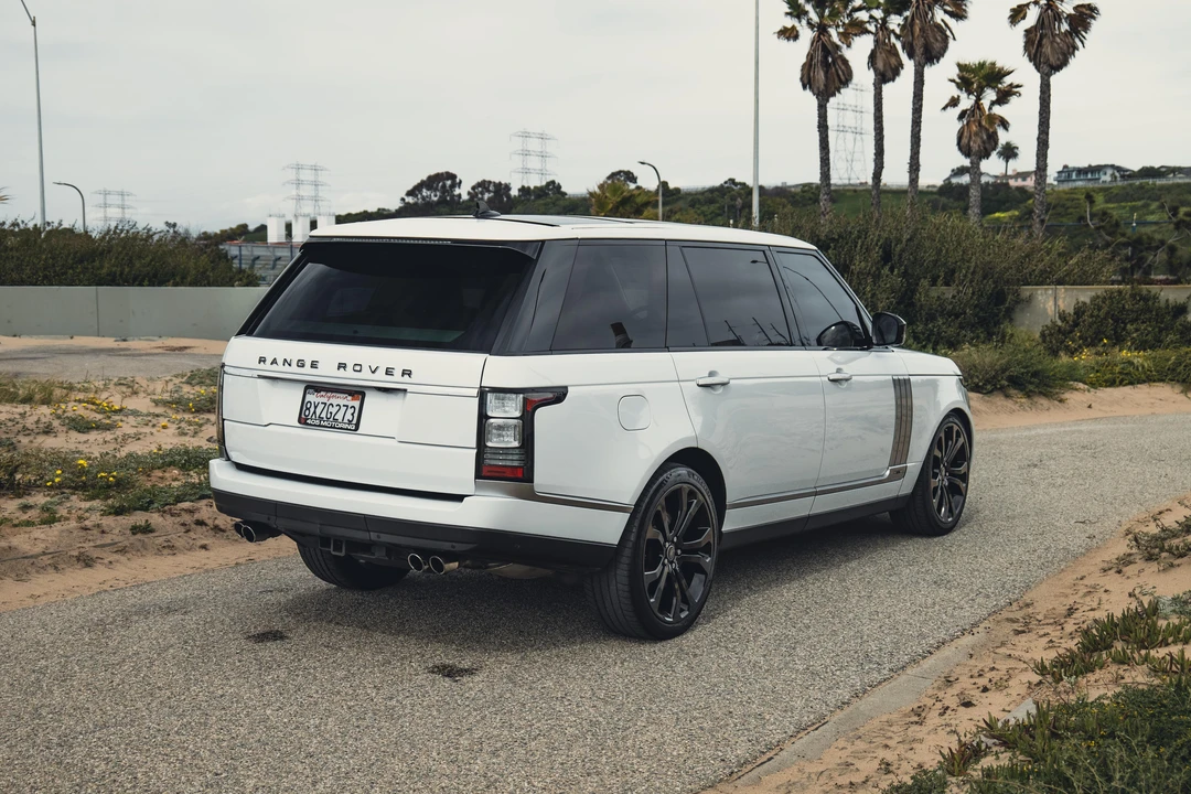 2016 Land Rover Range Rover L405 - Image 7 of 31