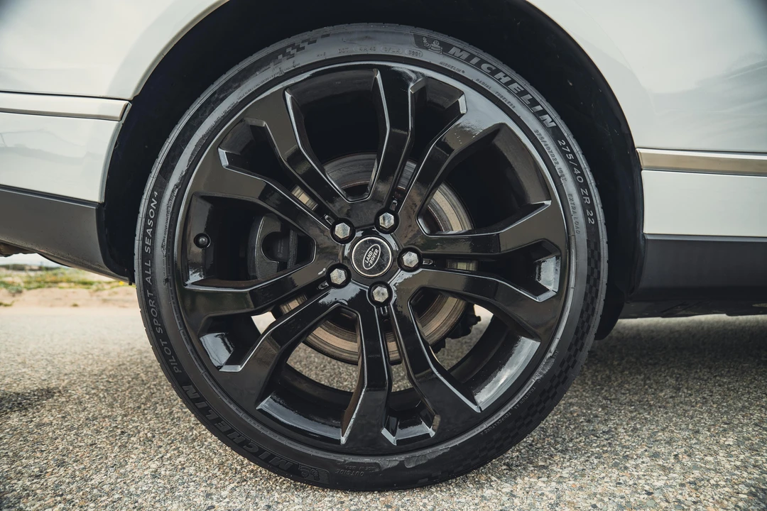 2016 Land Rover Range Rover L405 - Image 25 of 31