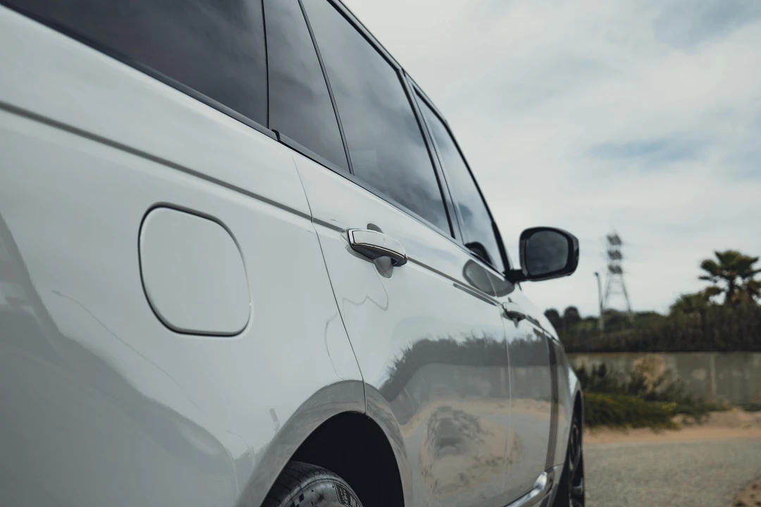 2016 Land Rover Range Rover L405 - Image 18 of 31